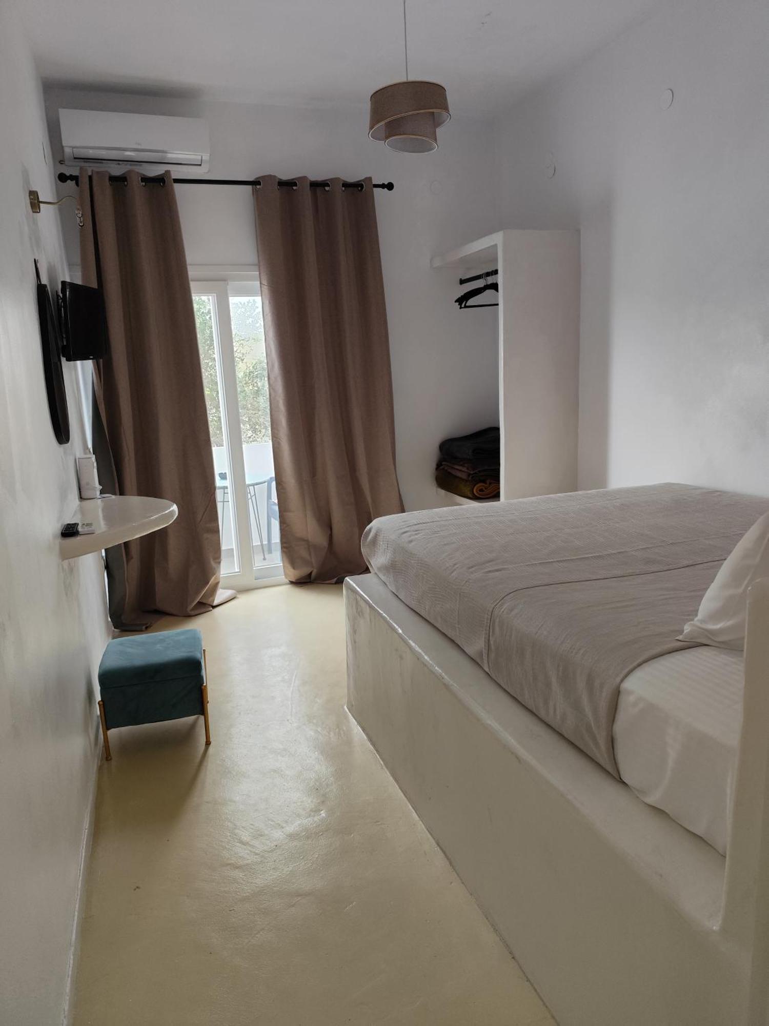 Suite Diminutif 2 Adamantas  Luaran gambar